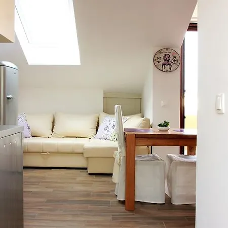 Luvi شقة كورتْشولا